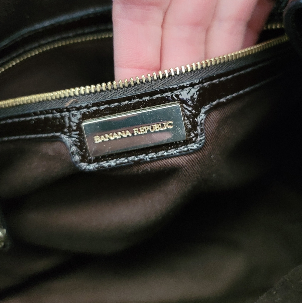 Banana Republic Purse With Dustbag - Picture 9 of 16